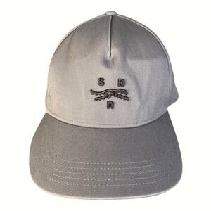 Sun Day Red Tiger Woods Men’s Grey Golf SnapBack Hat